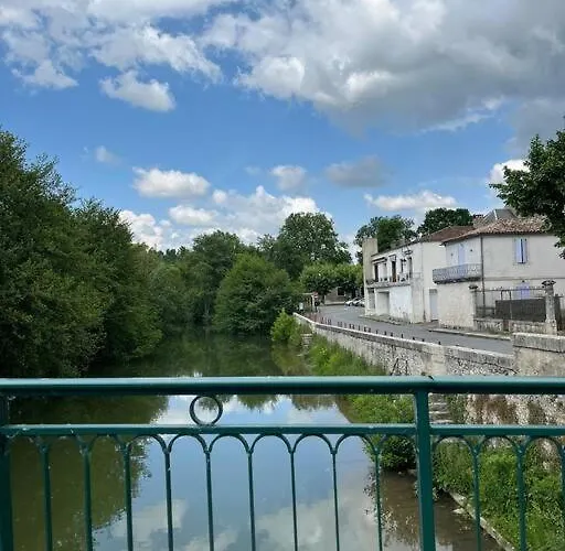 La Pierre Pourpre