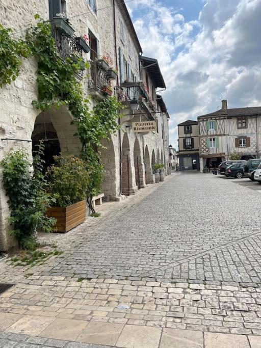 La Pierre Pourpre *